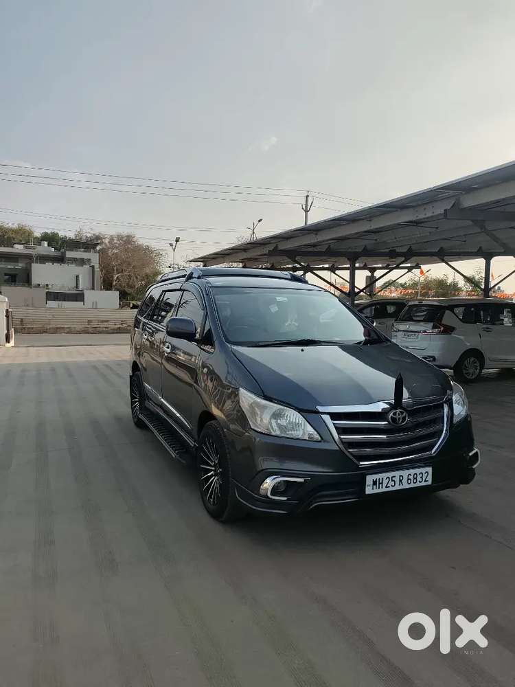 Toyota Innova 2015 Diesel Well Maintained