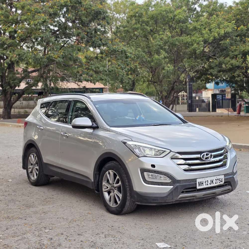 Hyundai Santa Fe 4wd At 2015 Top Variant.