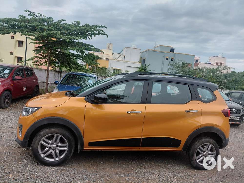 Renault Triber Rxz Easy-r Amt, 2026, Petrol