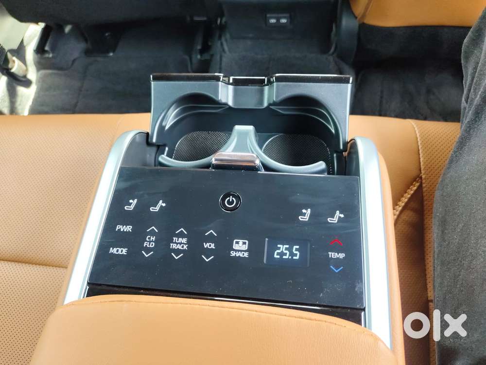Toyota Camry V6 At, 2025, Petrol