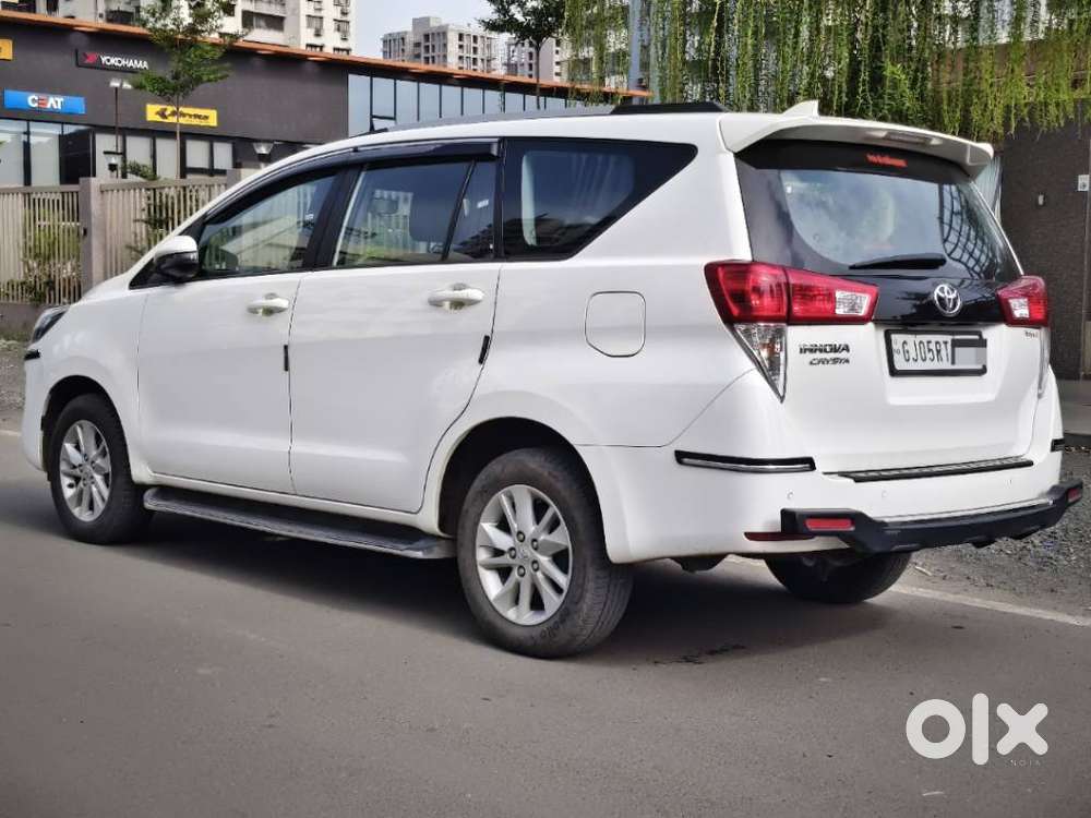 Toyota Innova Crysta 2.4 G Mt 7 Str, 2023, Diesel