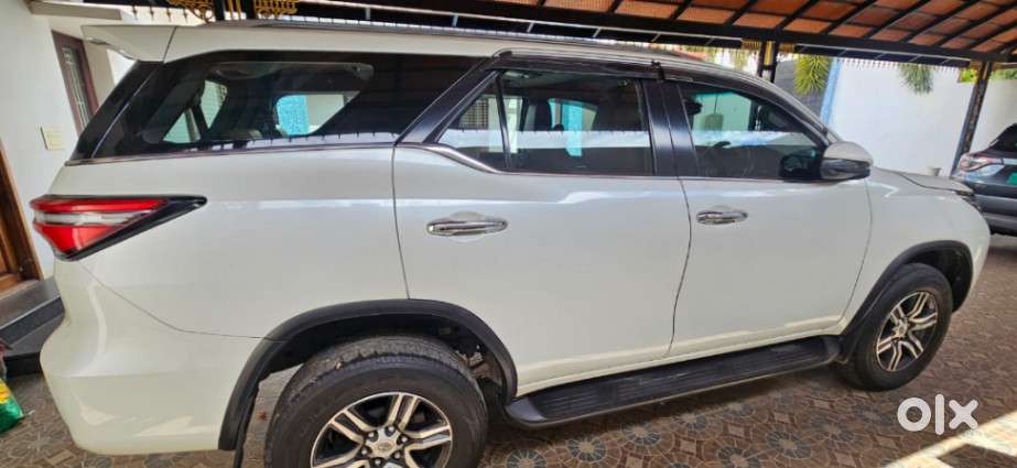 Toyota Fortuner 4x2 At 2.8 Diesel, 2022, Diesel