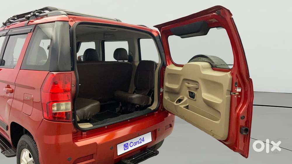 Mahindra Tuv 300 T8 Amt, 2016, Diesel