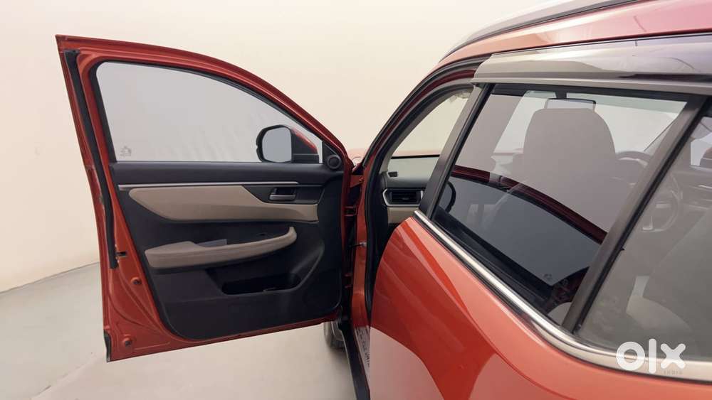 Honda Elevate Vx Mt, 2023, Petrol