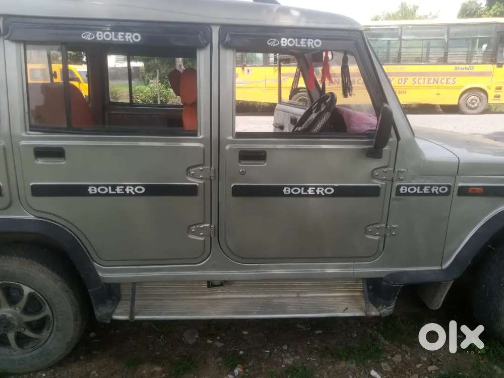 Mahindra Bolero Neo 2008 गाड़ी का फोटो जिस तरह से है इस तरह से गाड़ी ह