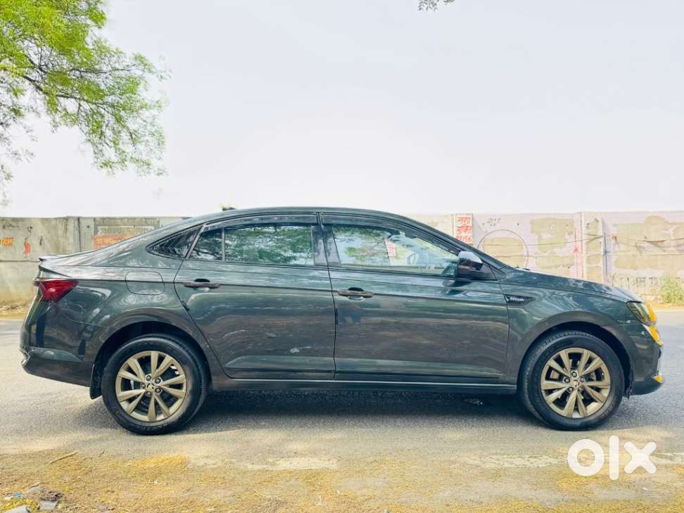 Skoda Slavia 1.0 Tsi Style, 2023, Petrol