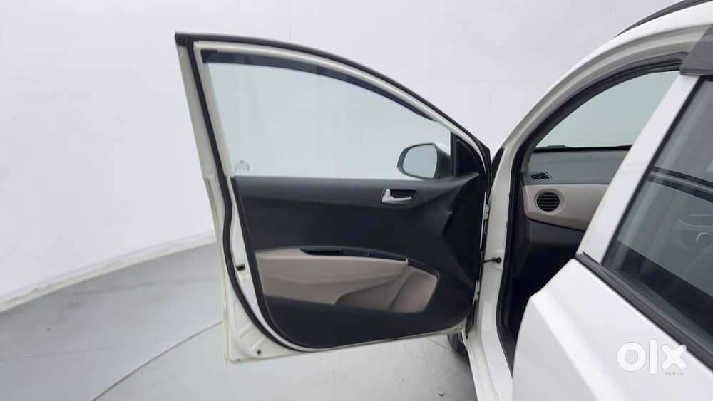Hyundai Grand I10 1.2 Kappa Sportz, 2015, Petrol