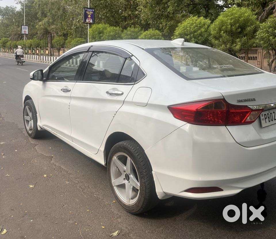 Honda City, 2015, Petrol