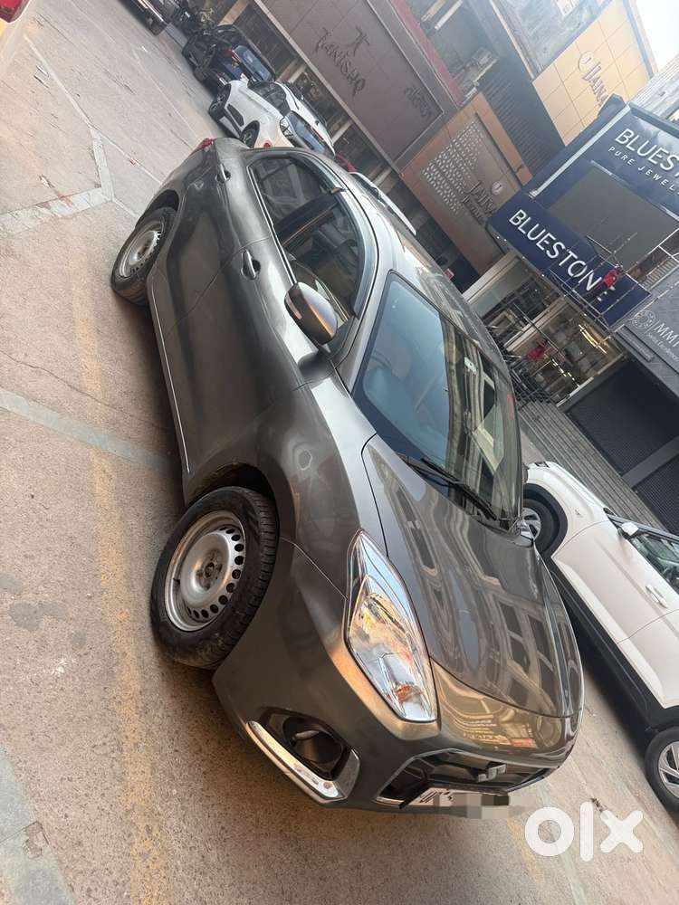 Maruti Suzuki Swift Dzire 1.3 Vxi, 2023, Cng & Hybrids