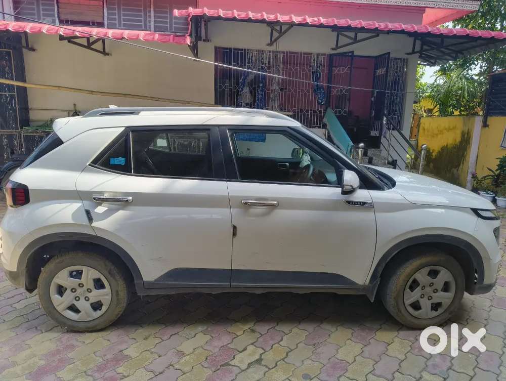 Hyundai Venue 1.2 2022 Manual Petrol