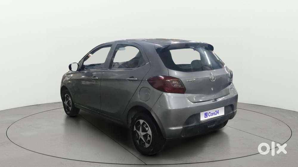 Tata Tiago 1.2 Revotron Xm, 2018, Petrol
