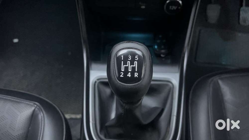 Tata Altroz 1.2 Xz Plus Dark Edition, 2022, Petrol