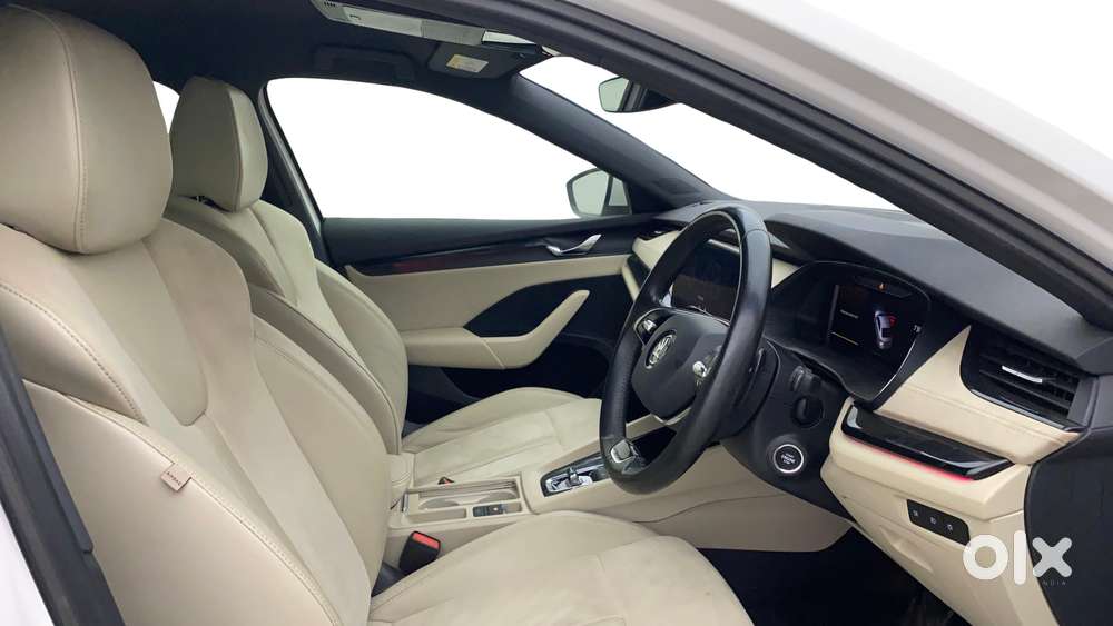 Skoda Octavia 2.0 L K Tsi At, 2021, Petrol