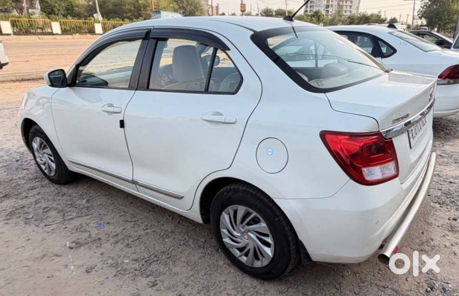 Maruti Suzuki Swift Dzire 1.3 Vxi, 2021, Petrol