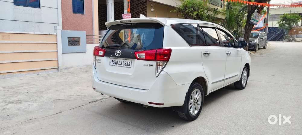 Toyota Innova Crysta 2.4 V 7 Str, 2016, Diesel
