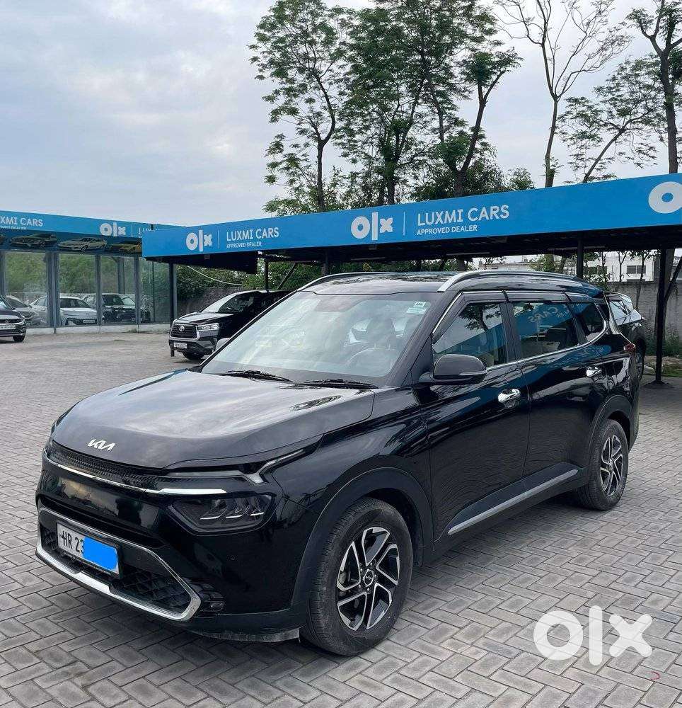 Kia Carens Luxury (o)1.5 Diesel At 7 Str, 2023, Diesel