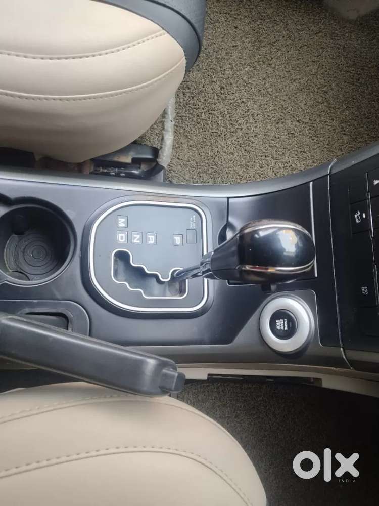 Mahindra Xuv500 At W10 Fwd, 2016, Diesel
