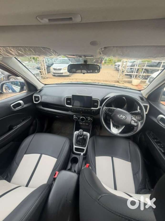 Hyundai Venue Sx Mt, 2022, Diesel