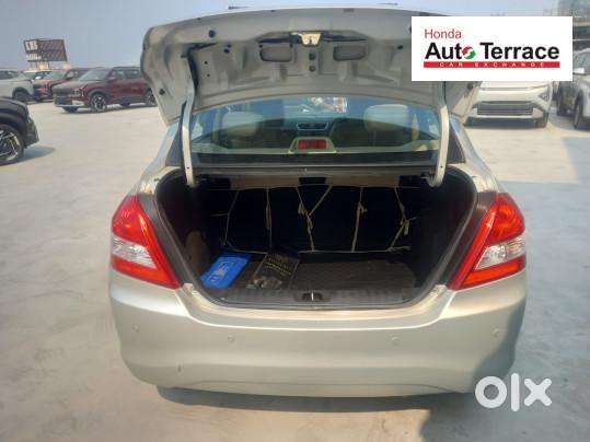 Maruti Suzuki Swift Dzire Lxi, 2015, Petrol