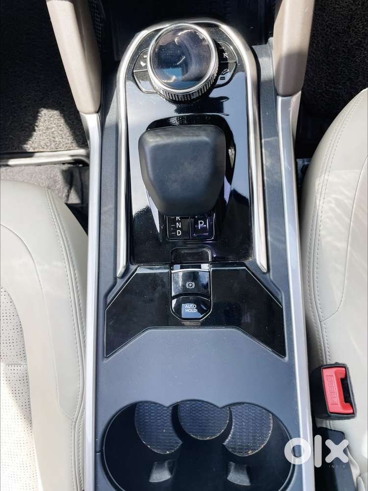 Tata Safari Accomplished X Plus 7 Str Stealth Edition At, 2025, Dies..