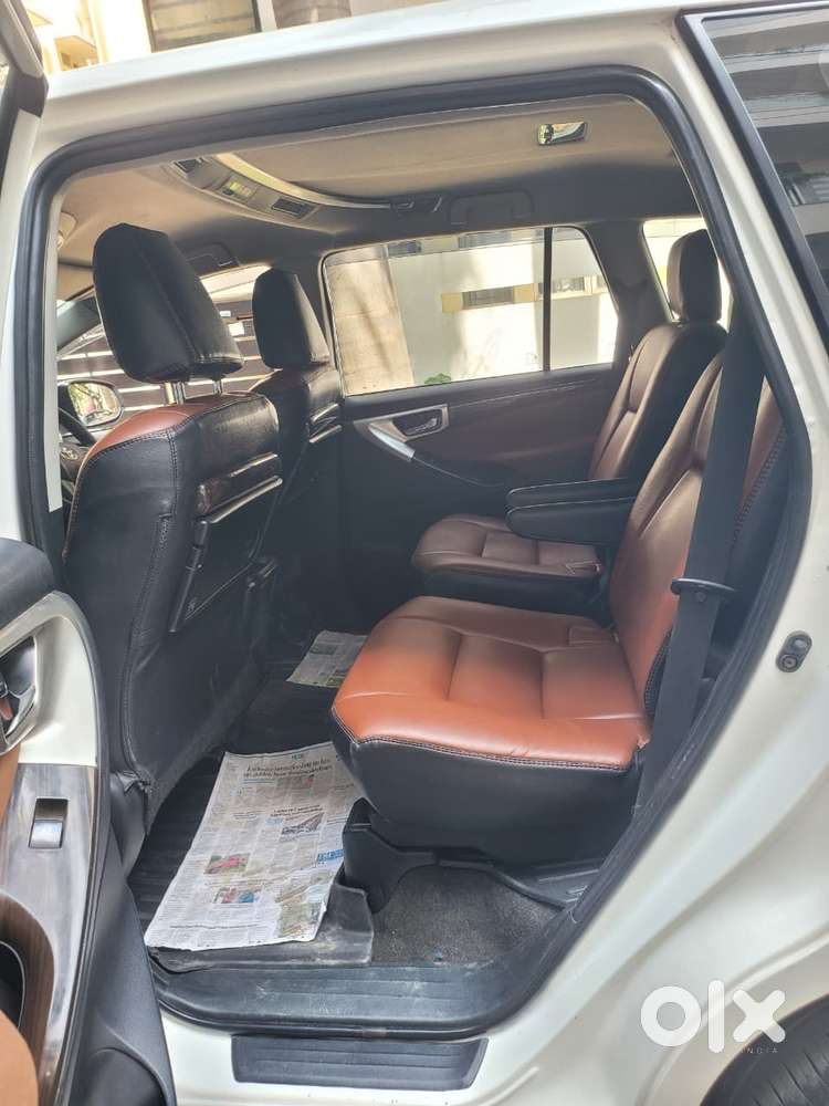 Toyota Innova Crysta 2.8 Zx At, 2016, Diesel