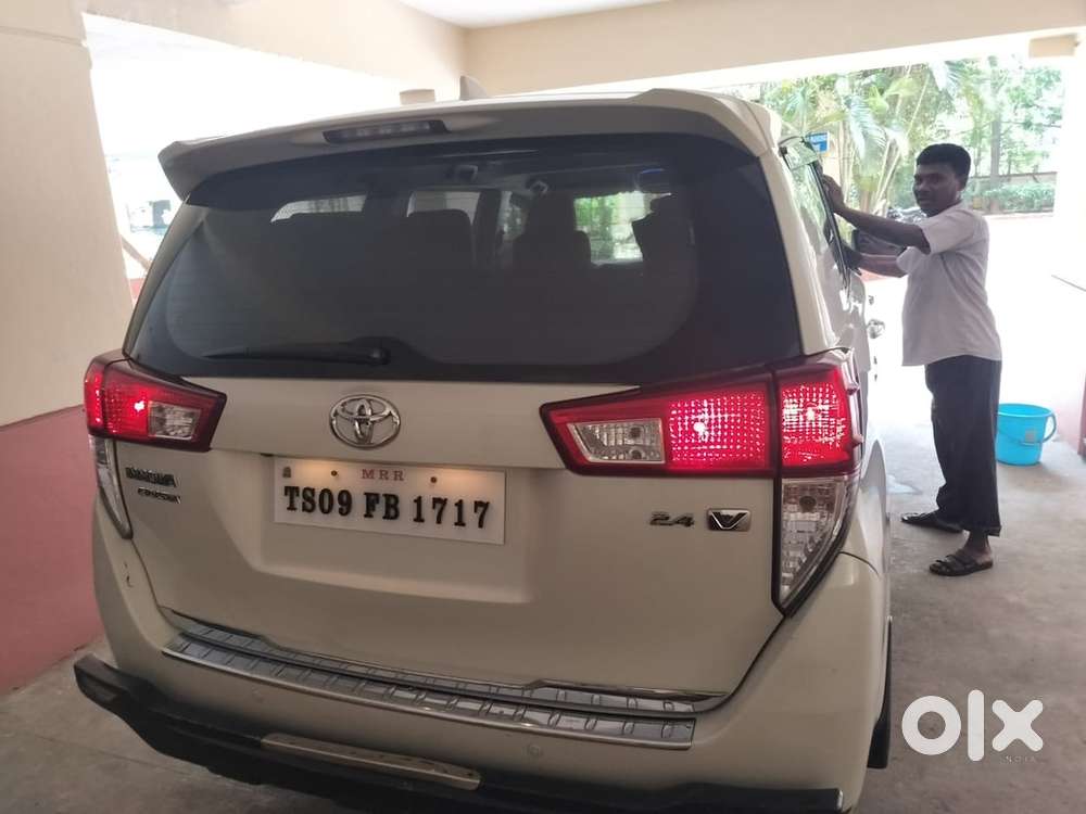 Toyota Innova Crysta 2018 Diesel 250000 Km Driven