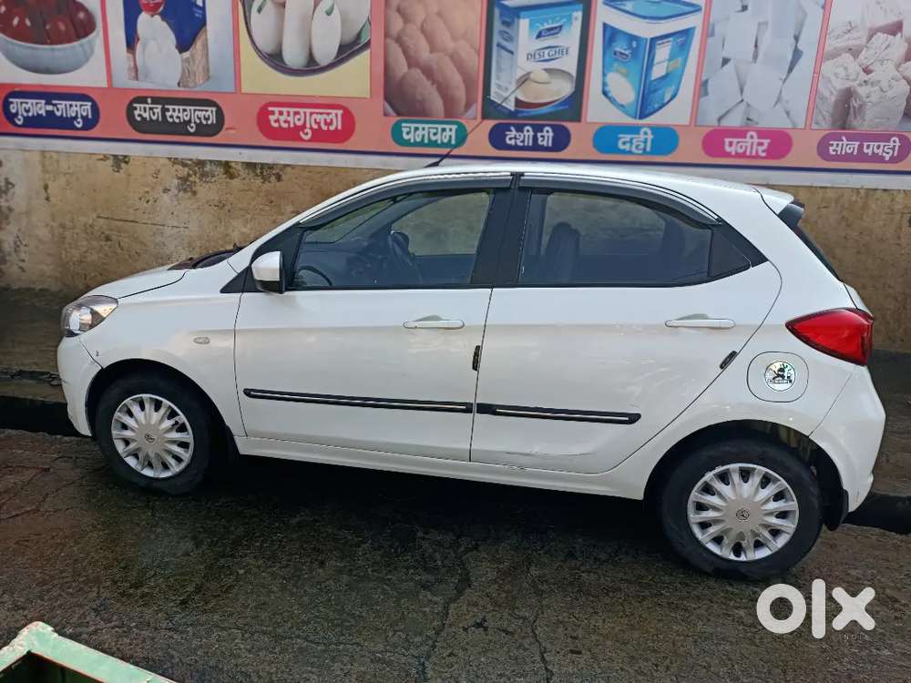 Bilkul Ok Gaddi Hai Koi Kaam Nahi Hai