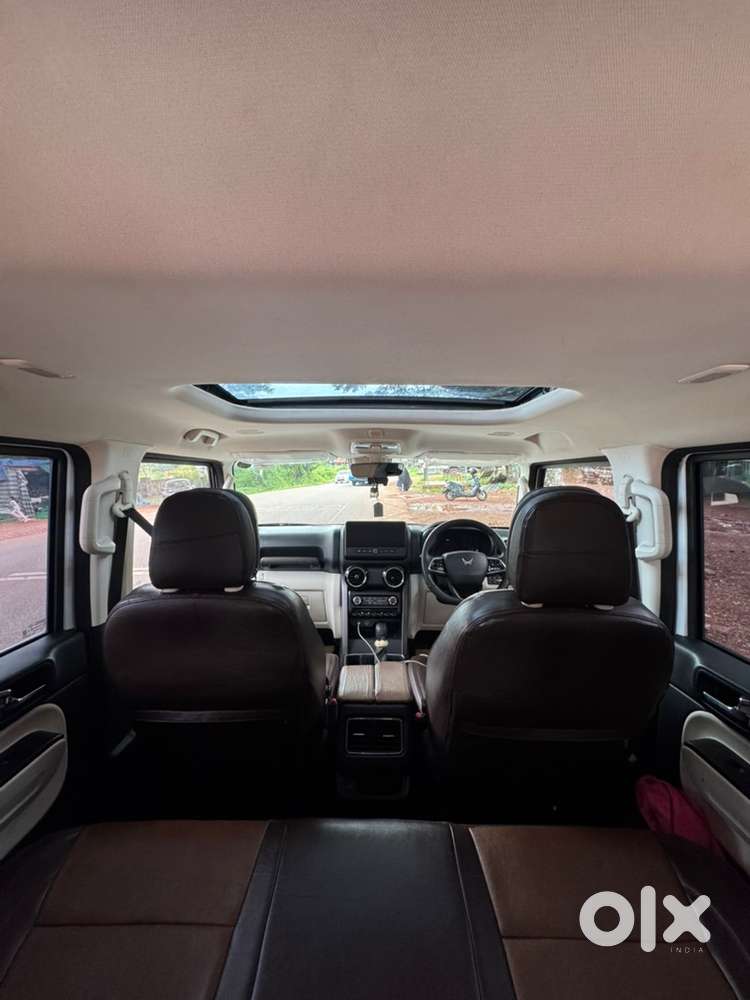 Mahindra Thar Roxx Diesel 2025