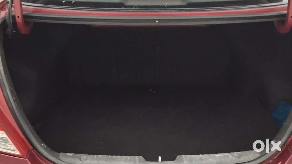 Hyundai Verna Fluidic 1.6 Vtvt Sx, 2014, Petrol