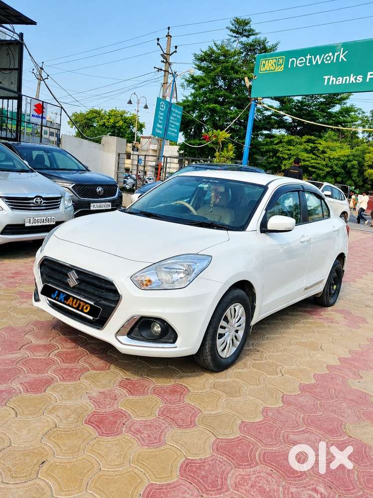 Maruti Suzuki Dzire 1.2 Vxi, 2022, Petrol