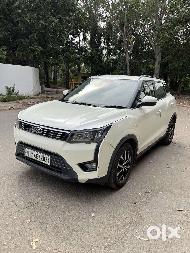 Mahindra Xuv300 1.2 W6 Amt Petrol, 2022, Petrol