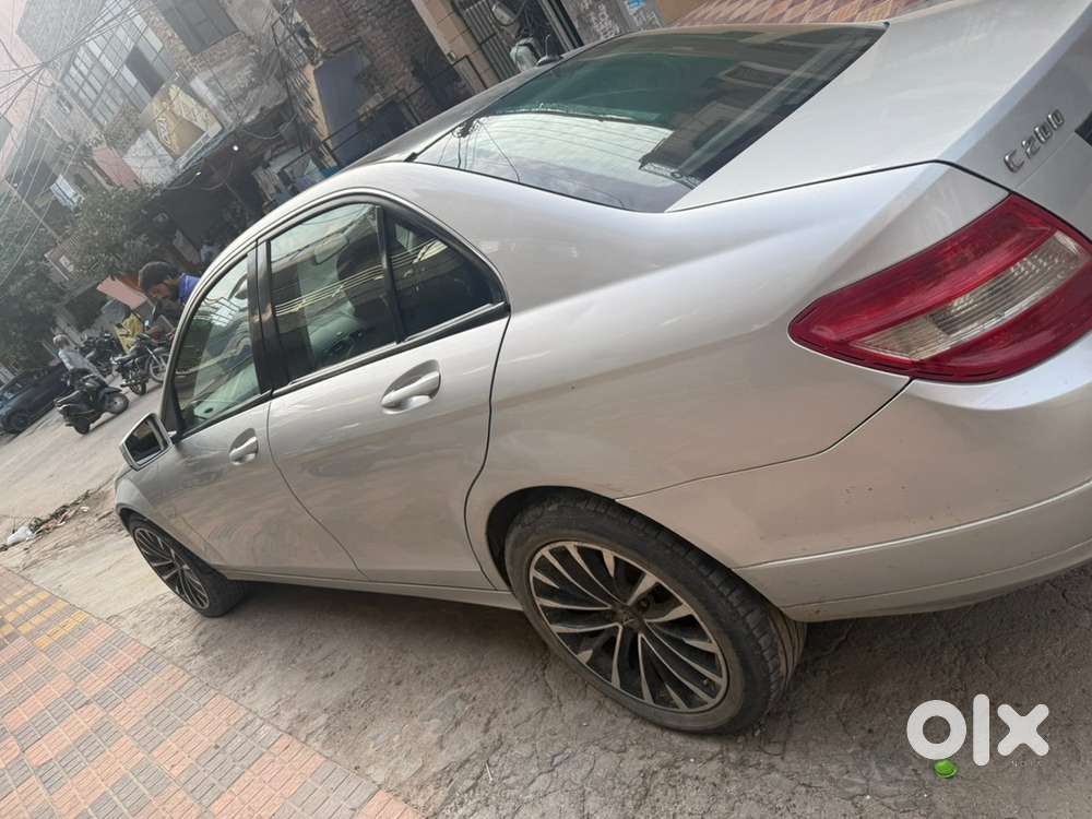 Mercedes-benz C-class 2010 Petrol Automatic 4th Owner