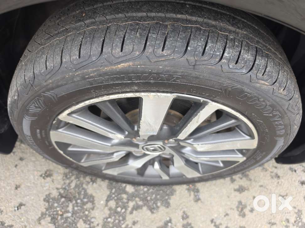 Honda City Zx Petrol Mt, 2023, Petrol