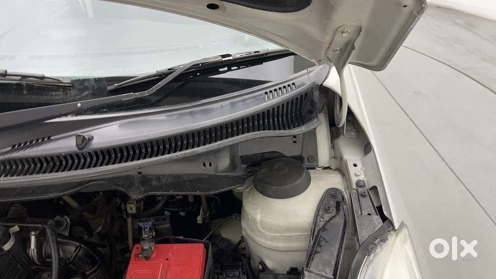 Maruti Suzuki Swift Vxi Optional, 2017, Petrol