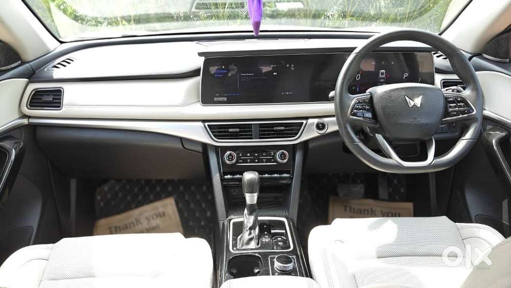 Mahindra Xuv700 2.2 Ax 7 Diesel At Luxury Pack Str, 2024, Diesel