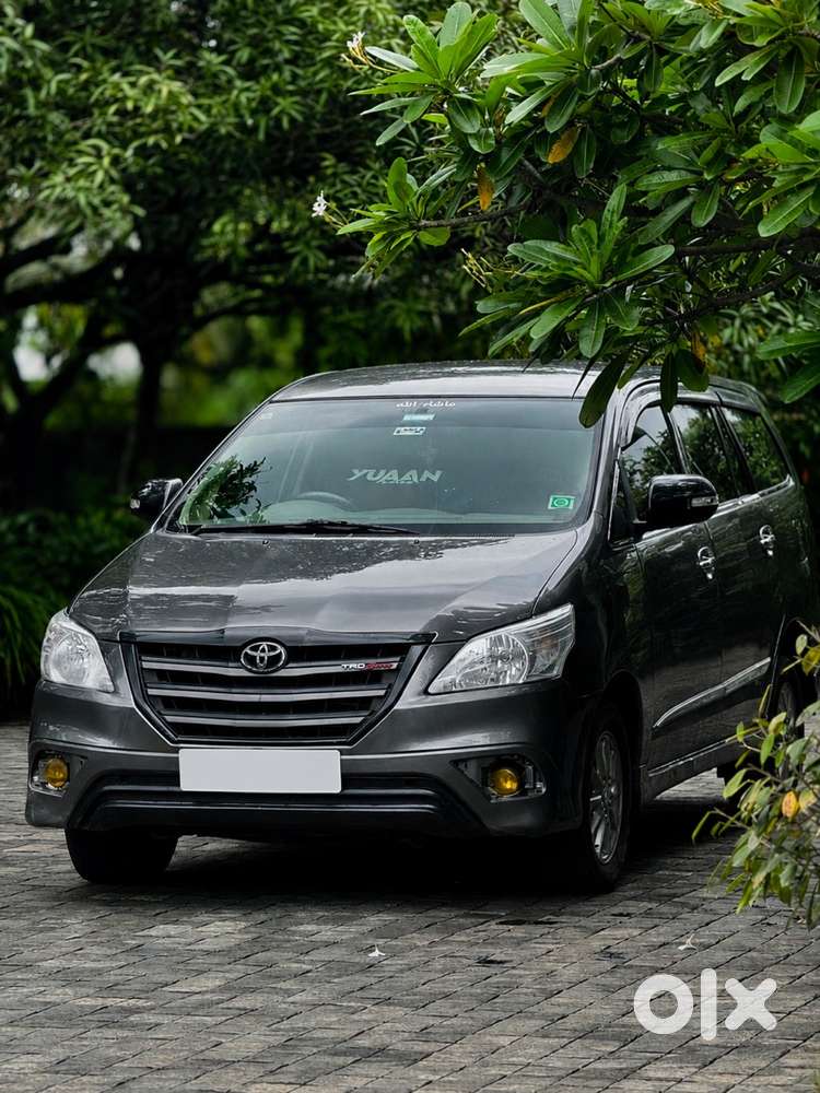 Toyota Innova Diesel 2012
