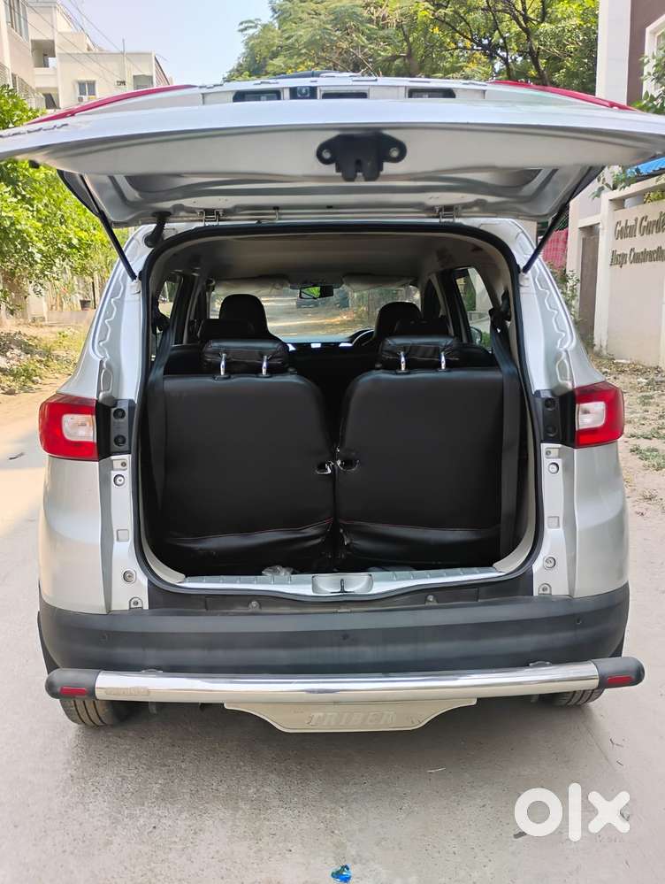 Renault Triber Rxz, 2023, Petrol