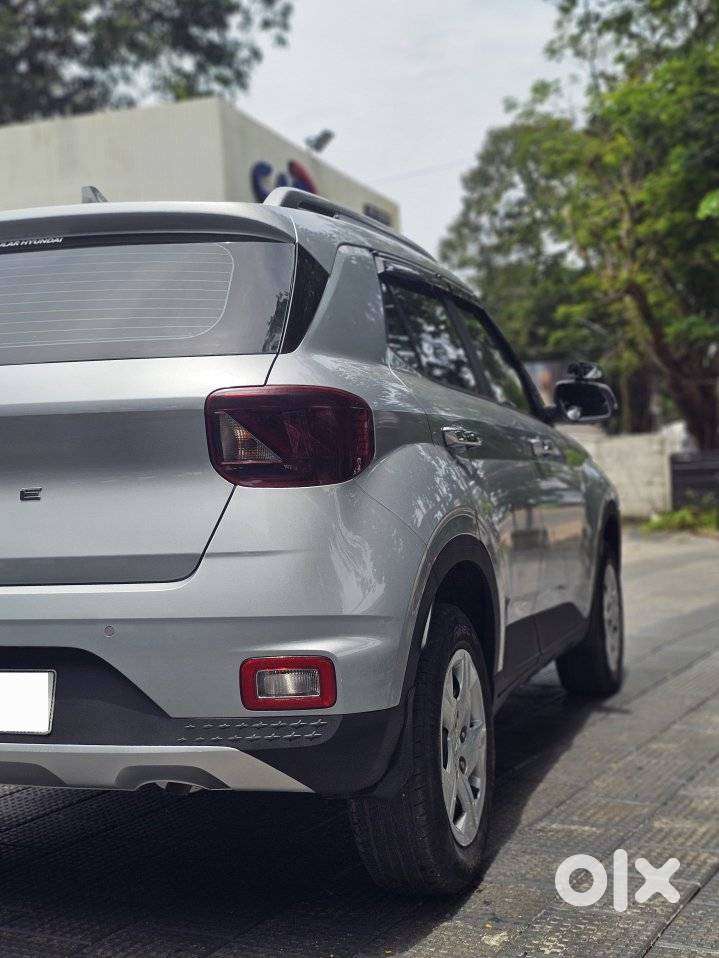 Hyundai Venue 1.2 S Plus, 2021, Petrol