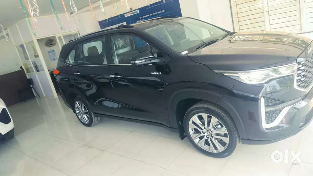 Toyota Innova Hycross 2.0 Zx (o) Hybrid 7 Str, 2026, Petrol