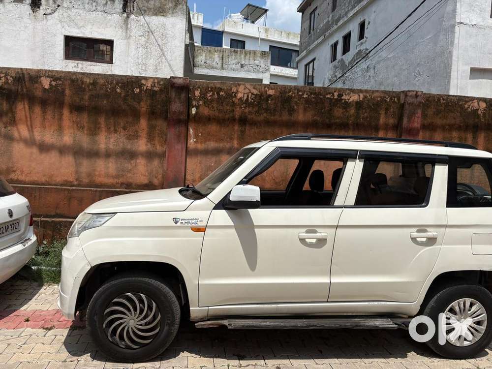 Mahindra Tuv 300 2018