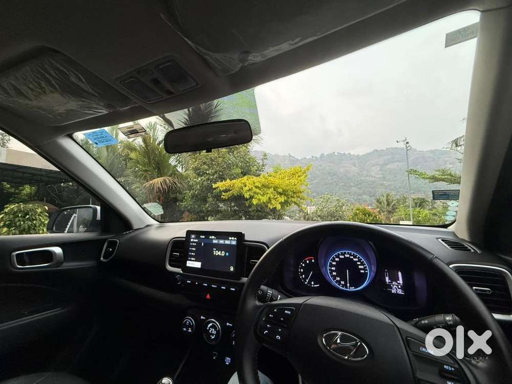 Hyundai Venue Sx Diesel 2020 / Single Owner / Full Service