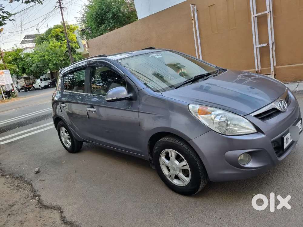 Fully Maintained Diesel I20 Asta Top Model Super Condition