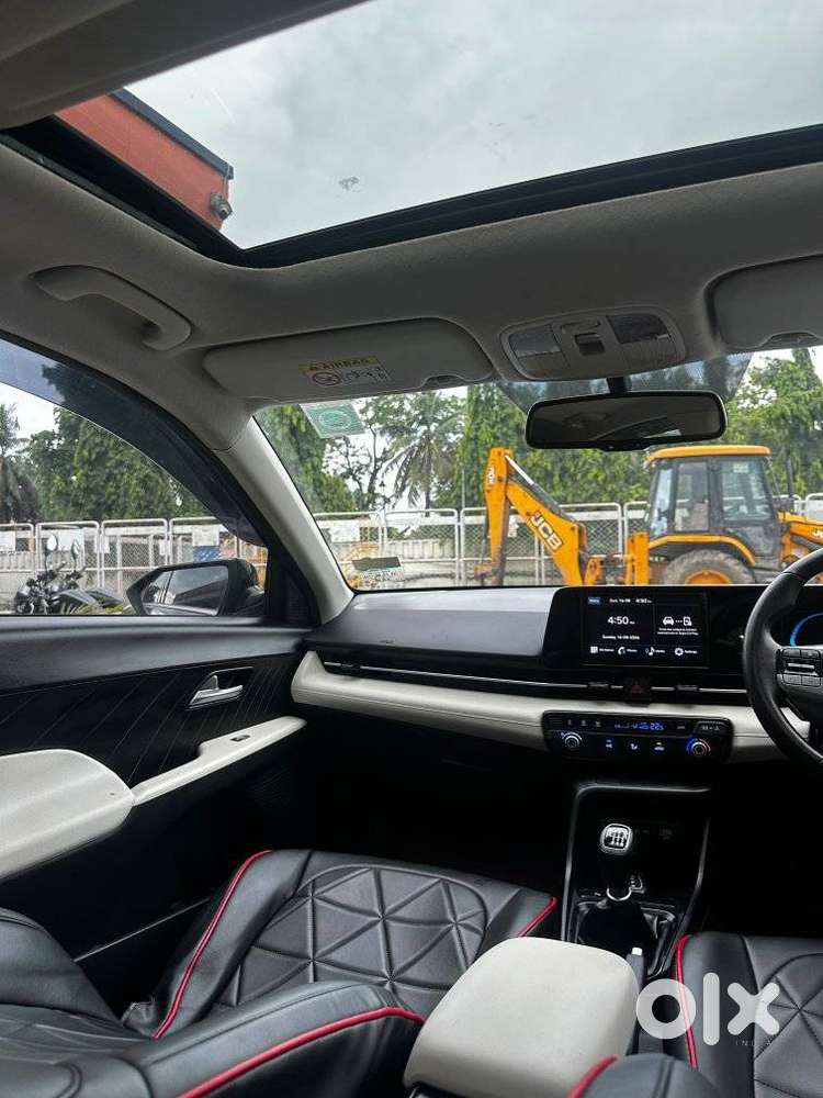 Hyundai Verna 1.5 Sx Petrol Mt, 2023, Petrol