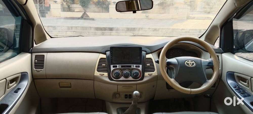 Toyota Innova 2.5 G (diesel) 8 Seater Bs Iv, 2012, Diesel