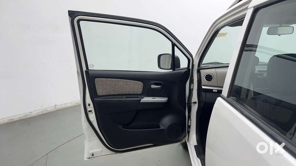 Maruti Suzuki Wagon R 1.0 Vxi Amt, 2015, Petrol