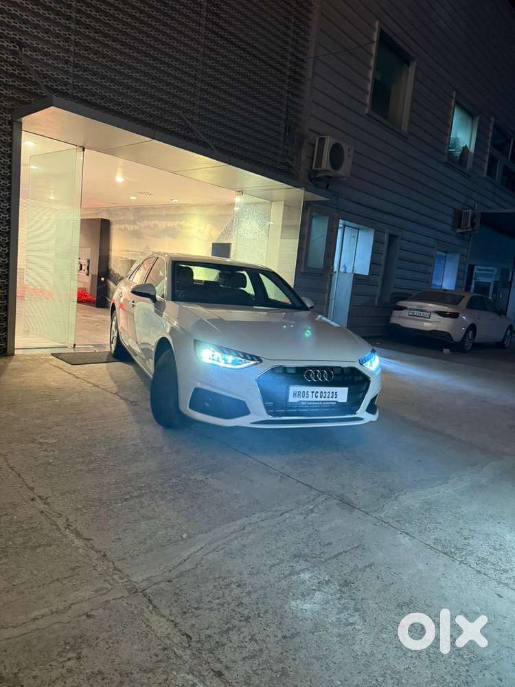 Audi A4 2.0 Tdi Premium With Sunroof, 2026, Petrol