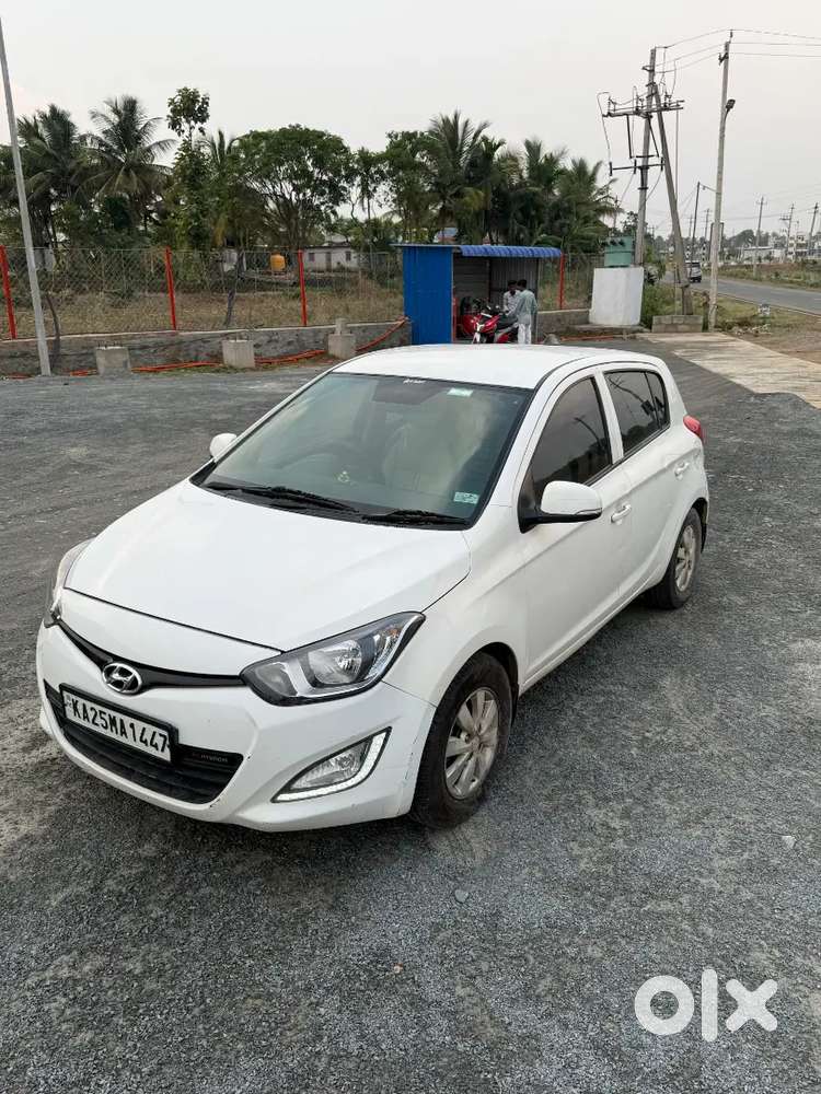 Hyundai I20 2013 Diesel 180000 Km Driven