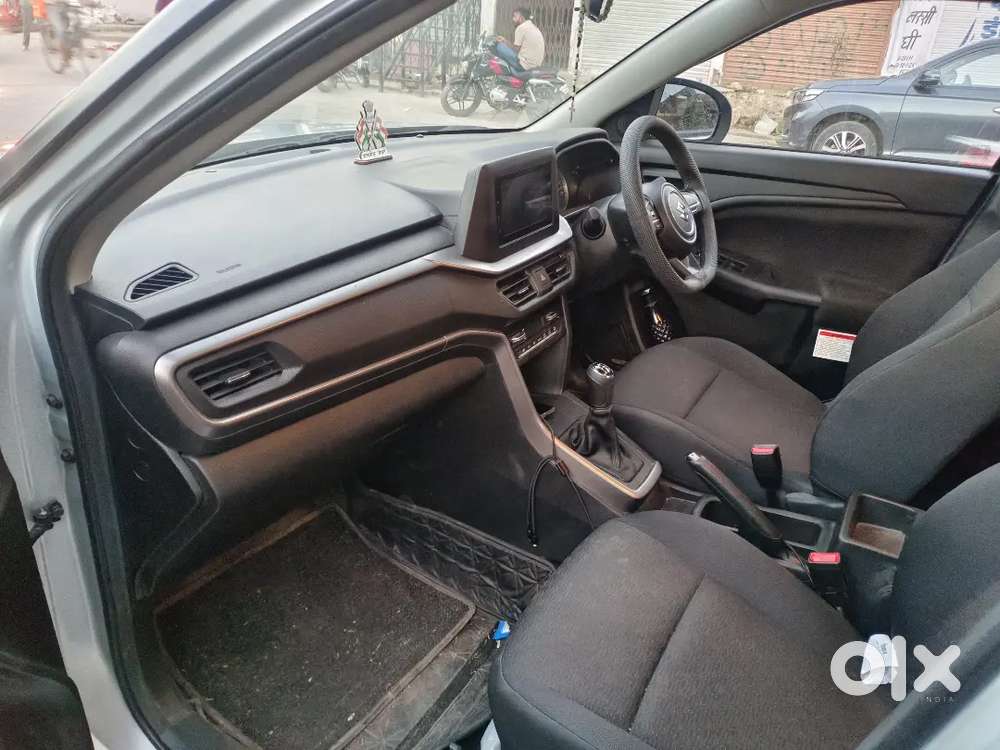 Maruti Suzuki Brezza 2025 Cng & Hybrids 7500 Km Driven