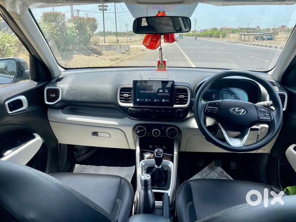 Hyundai Venue S Plus Diesel 2024
