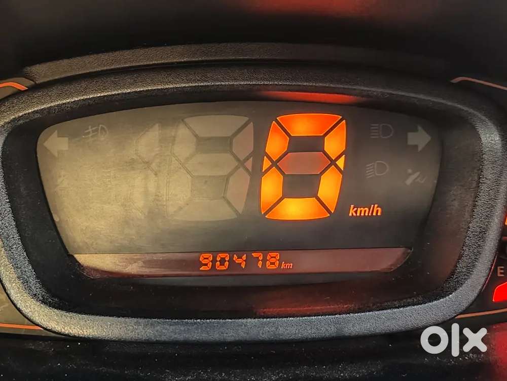 Car Kwid 2016 Rxt 90400 1st Owner Single Hand Driven Cng Fitted 32 Kml